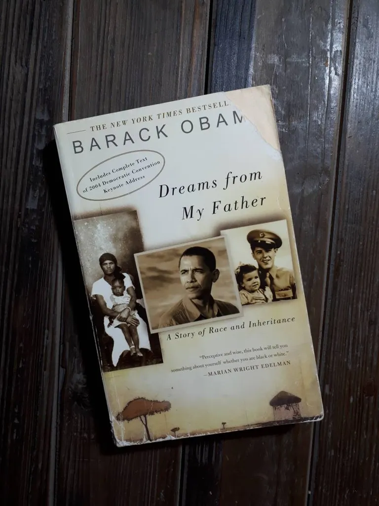 Dreams from my Father by Barack Obama photo 1