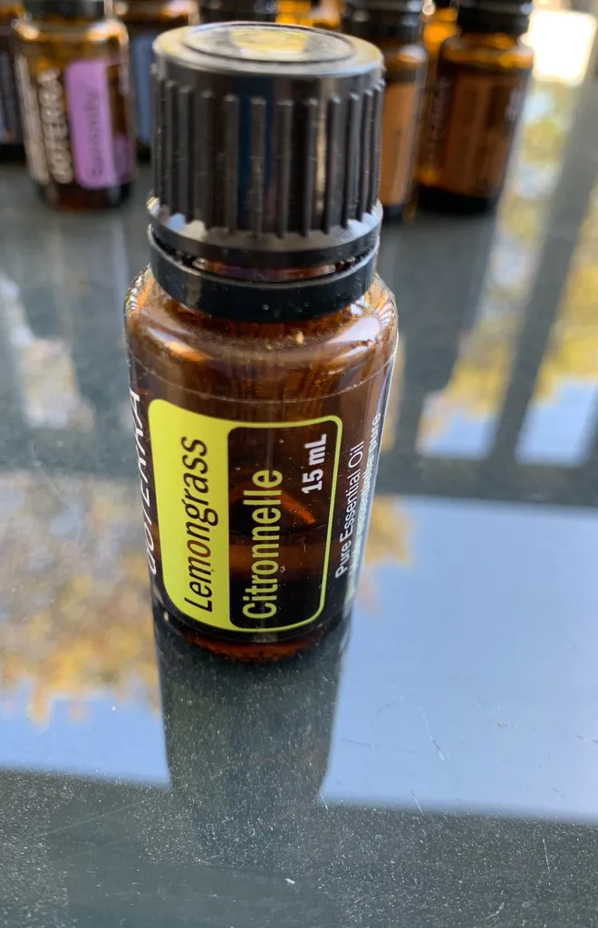 Oil - Lemongrass photo 1