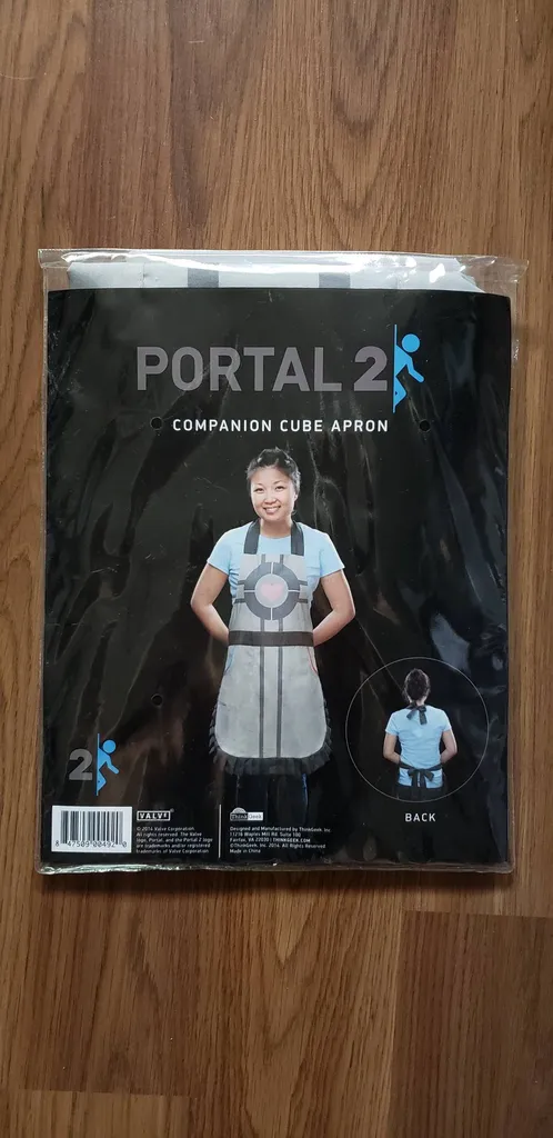Companion Cube Apron photo 1