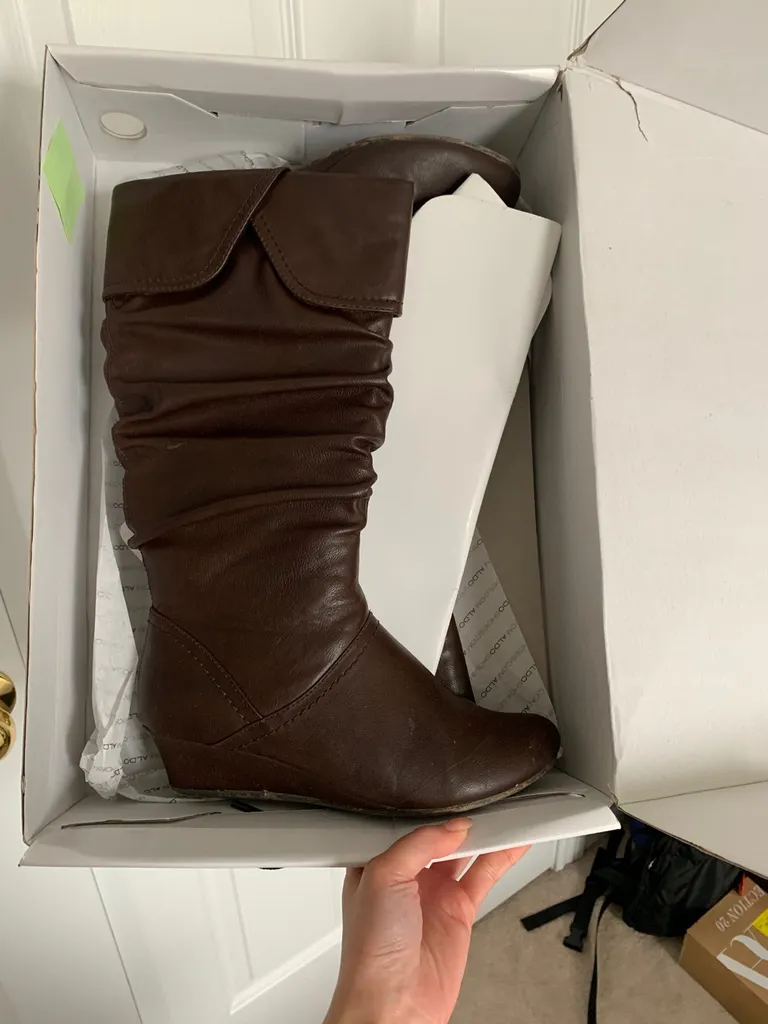 Brown Boots photo 1