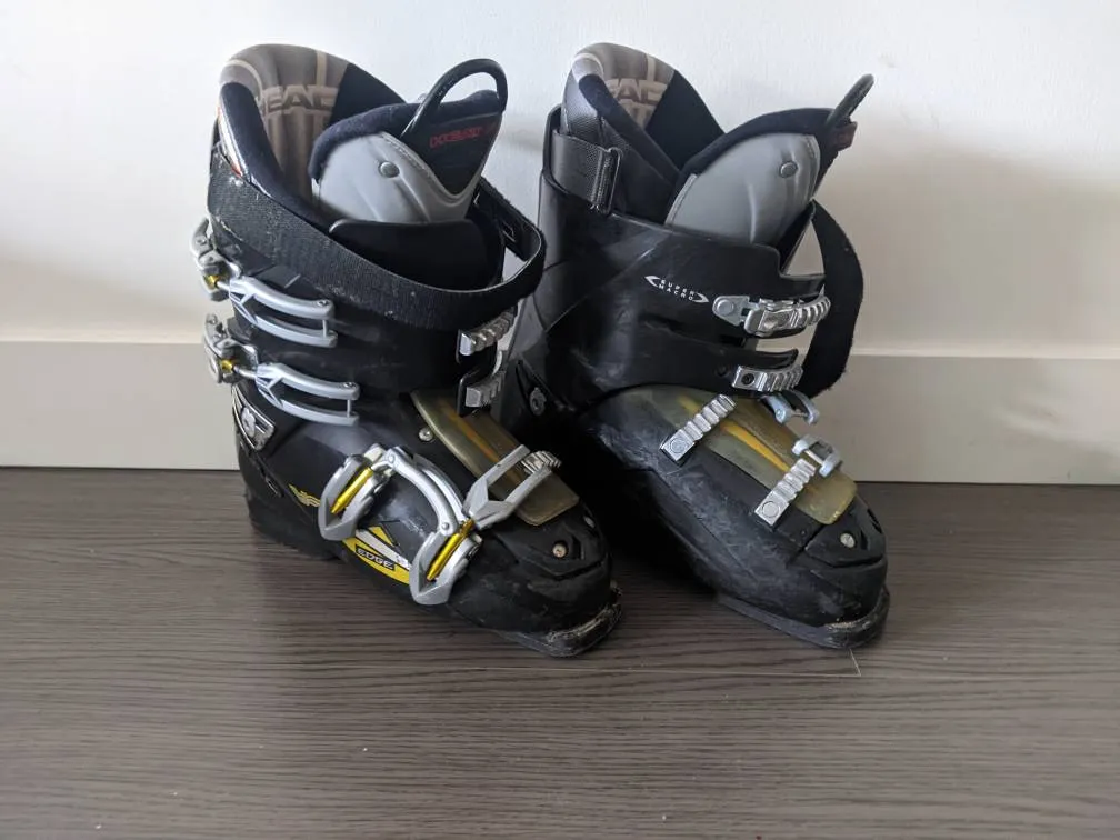 Head Alpine Ski Boots photo 1