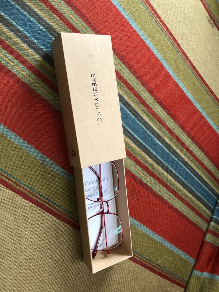 Red eyeglasses! photo 1