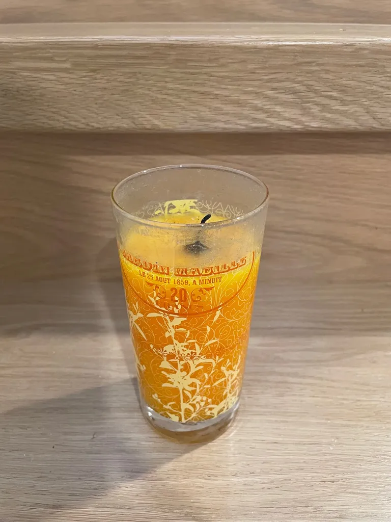 Satsuma Scented Candle photo 1