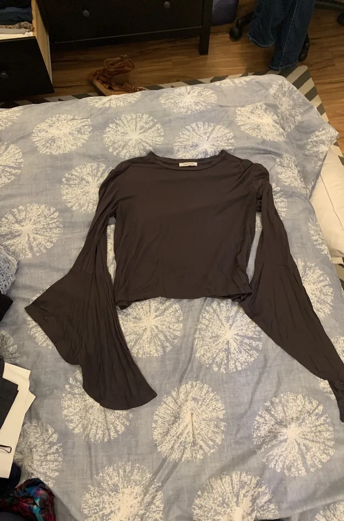 Shirt With Bell Sleeves photo 1