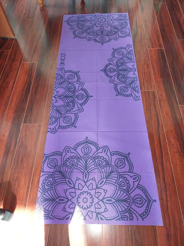 Like New Yoga Mat photo 1