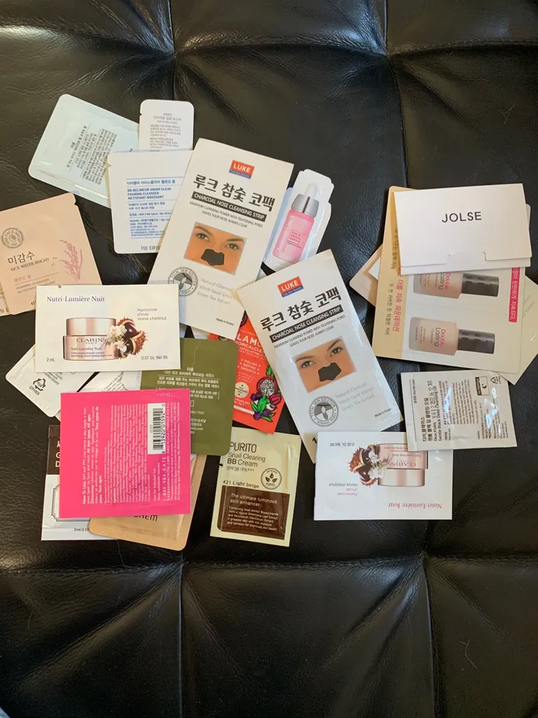 So many beauty samples!!! photo 1