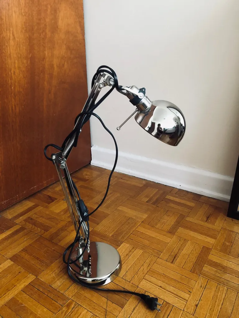 Reading Lamp photo 1