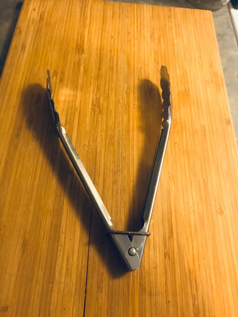Metal Tongs photo 1