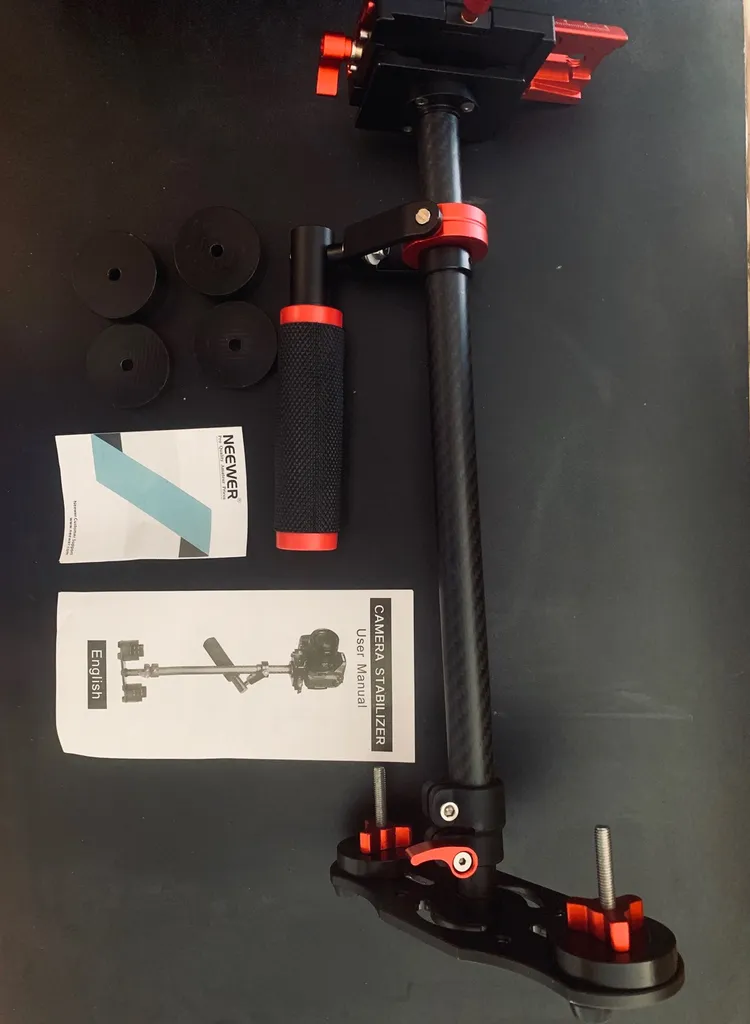 DSLR CAMERA STABILIZER photo 1