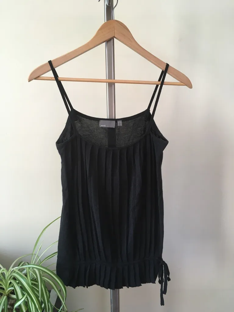 Mexx Pleated Knit Black Top XS photo 1