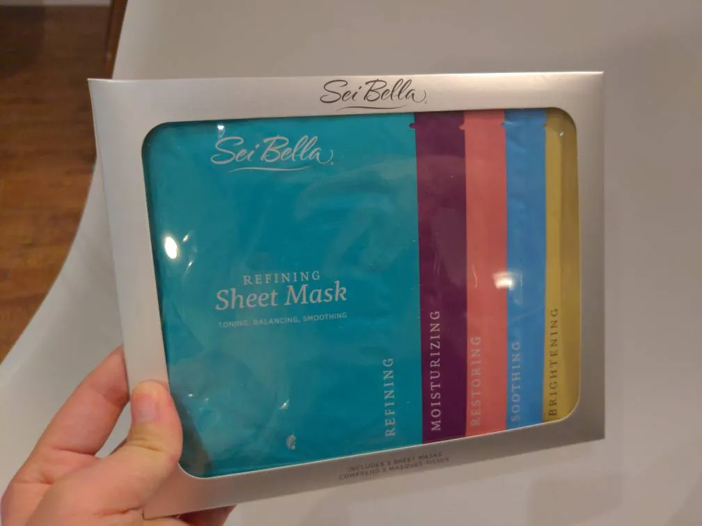 BNIB face Masks photo 1