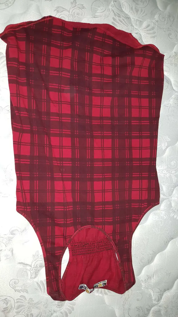 Red Plaid Design Trafaluc Brand Tank Top -- Says Size Large b... photo 1