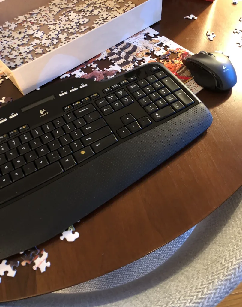 Logitech USB Wireless Keyboard/mouse photo 1