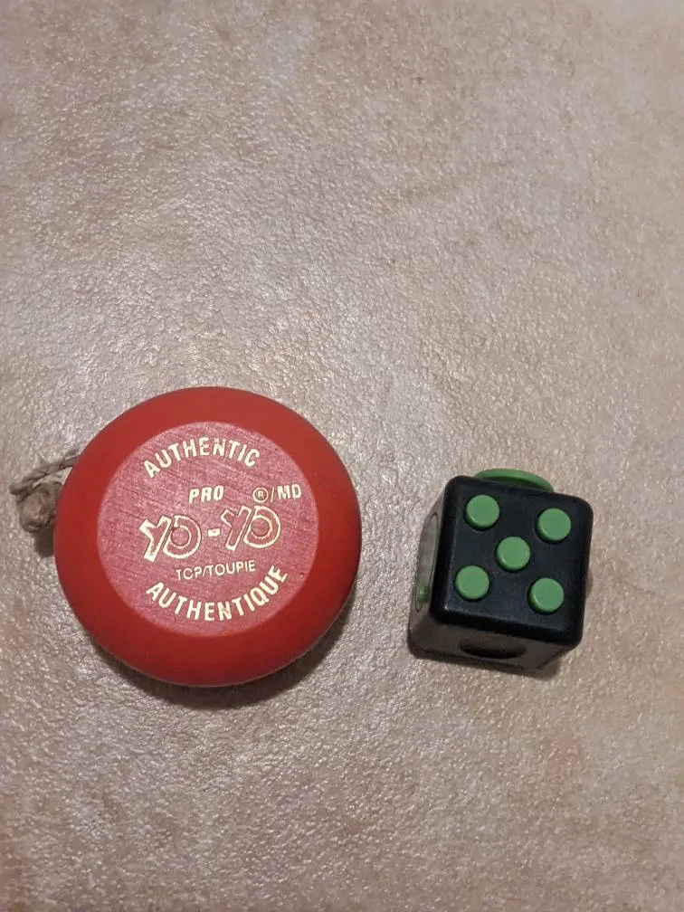 Toys, Yo-Yo & Fidget Cube photo 1