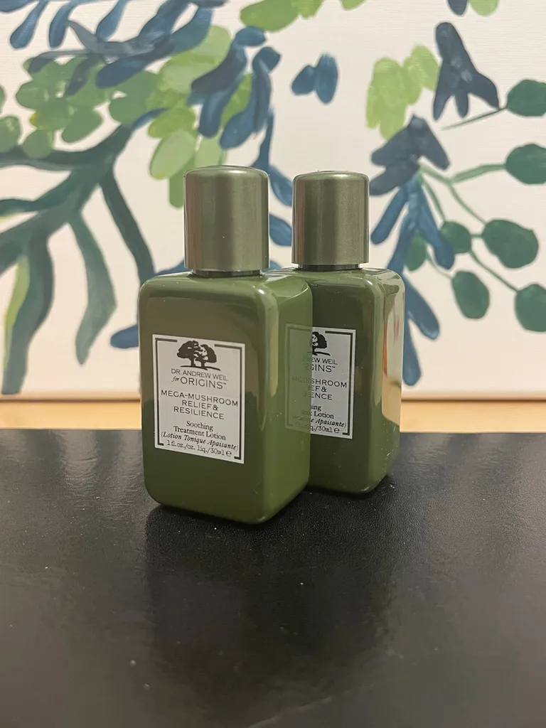 New Origins Mega Mushroom Lotion photo 1