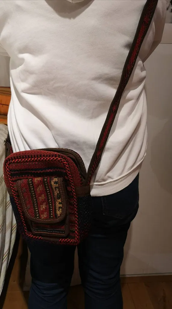 Cross body bag from Iran photo 1