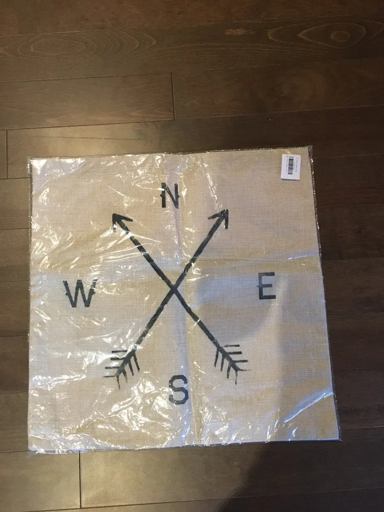 Housse à coussin rose des vents decorative cushion cover comp... photo 1