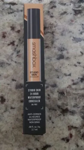 Smashbox Concealer photo 1