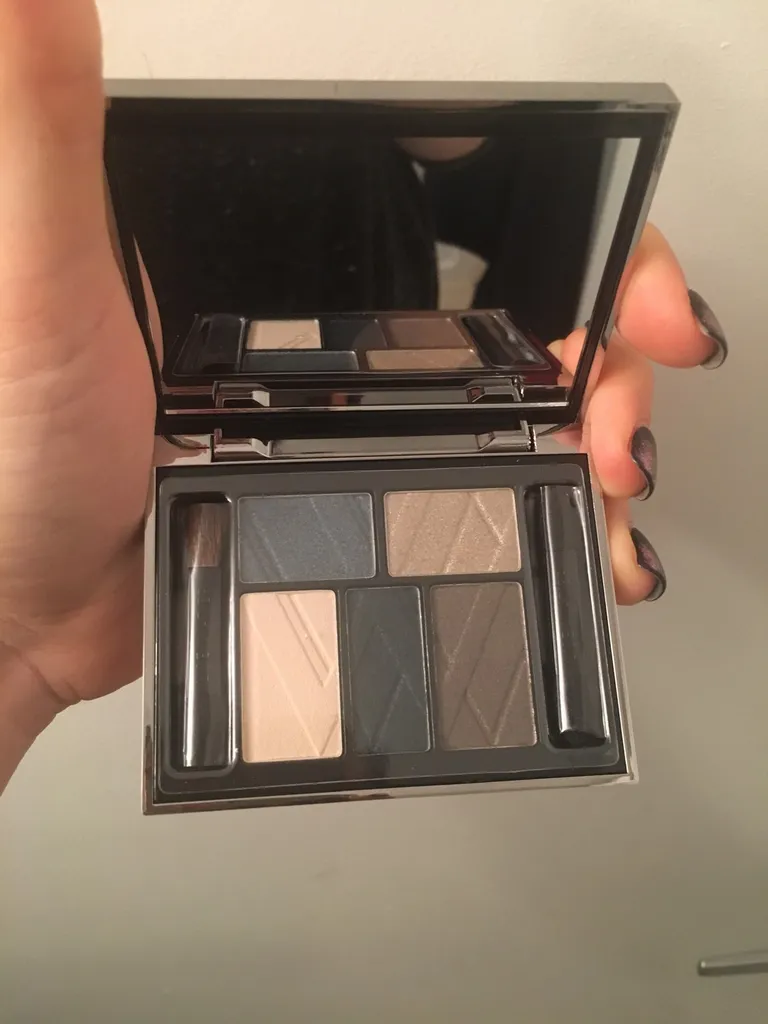 Lise Watier Blue Denim Eyeshadow Palette photo 1