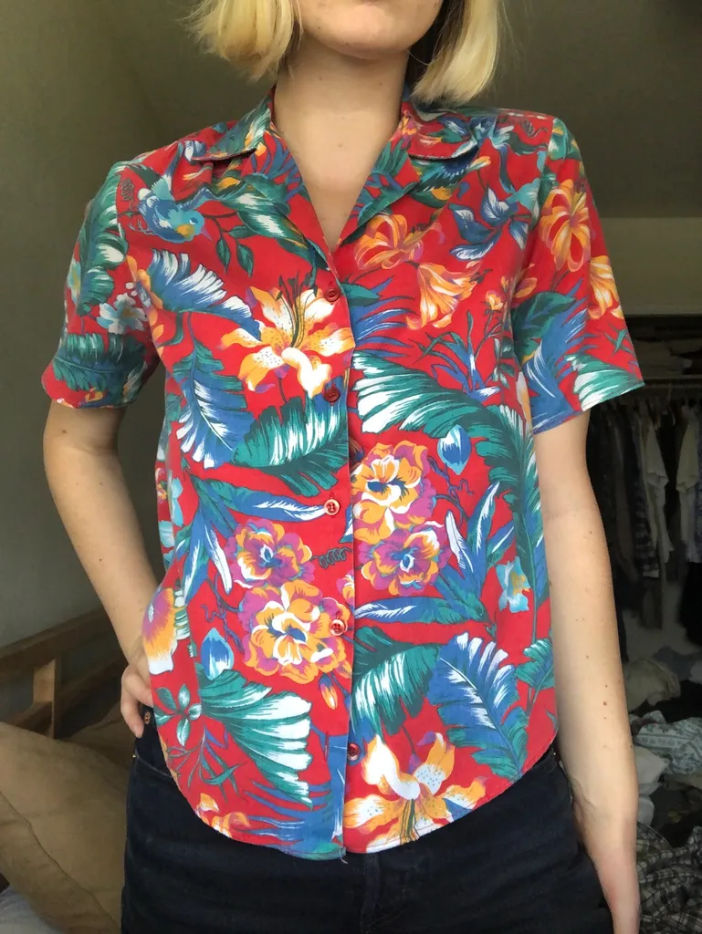 Thrifted Hawaiian Top (S) photo 1