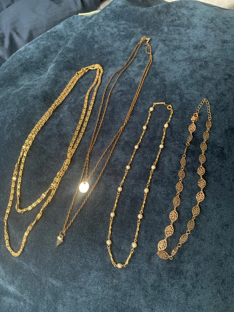Gold Necklaces photo 1
