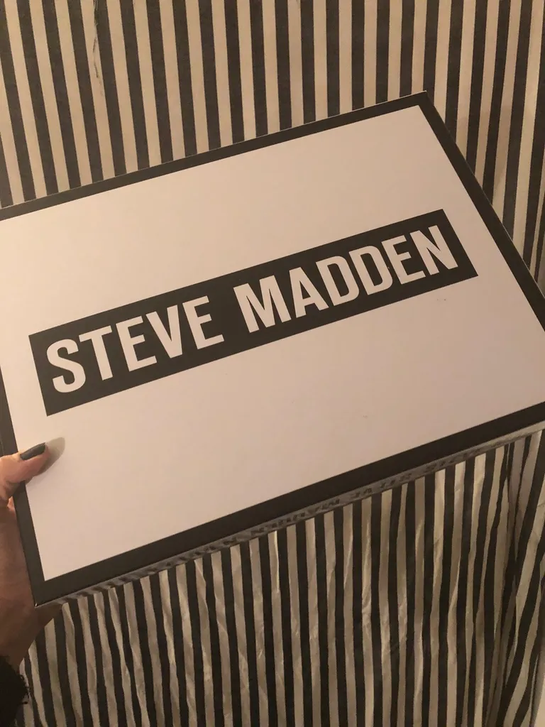 Steve Madden Gift Set NWT Purse photo 1