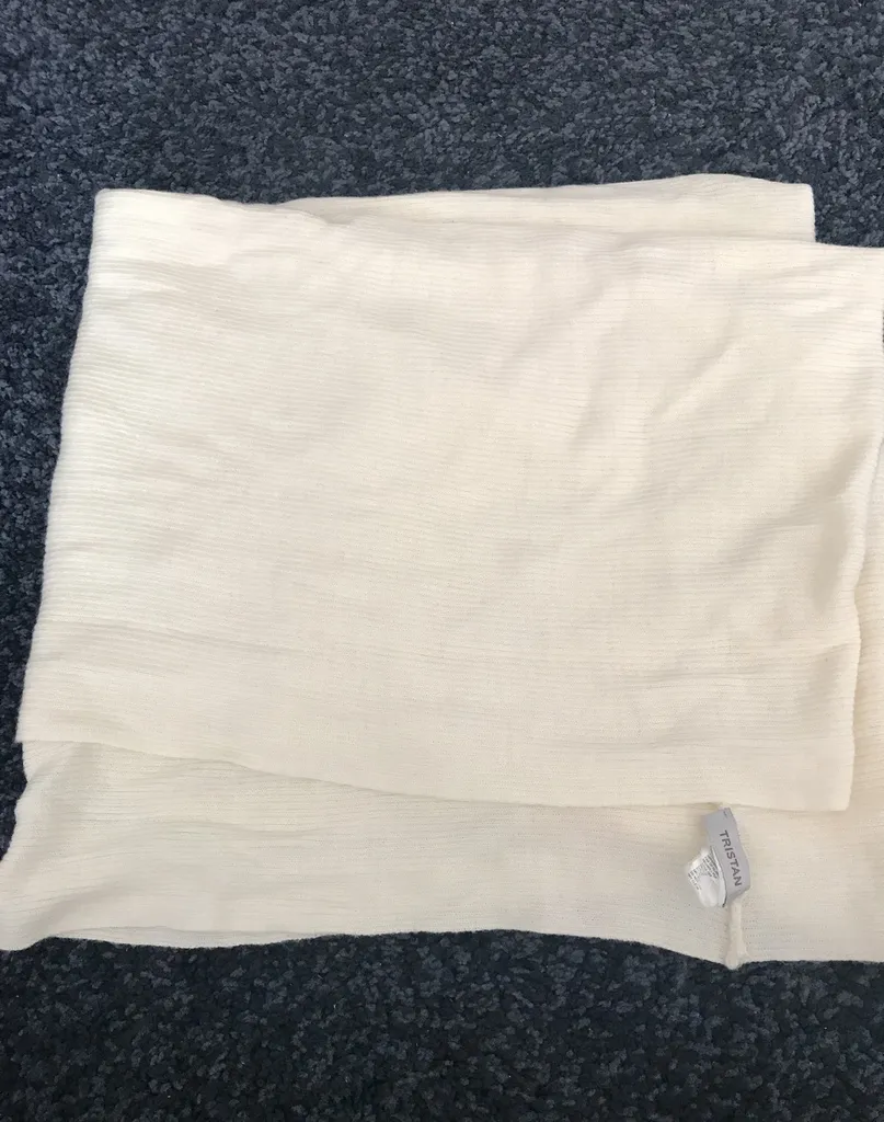 Tristan Circle Scarf photo 1