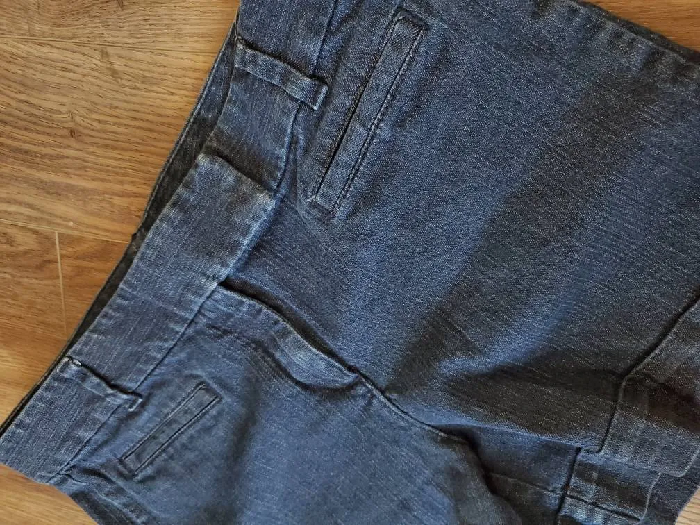 Women's Shorts photo 1