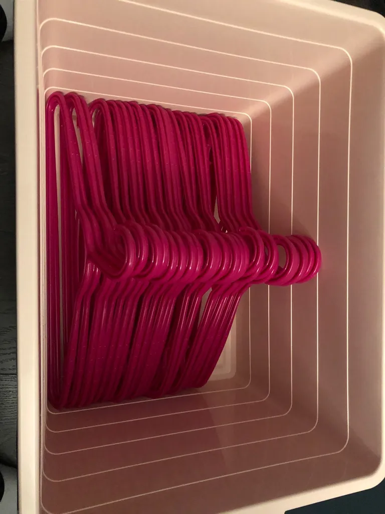 Pink Hangars (24) photo 1