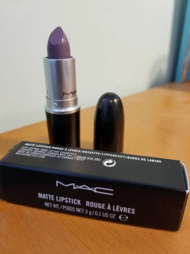 MAC matte Lipstick photo 1