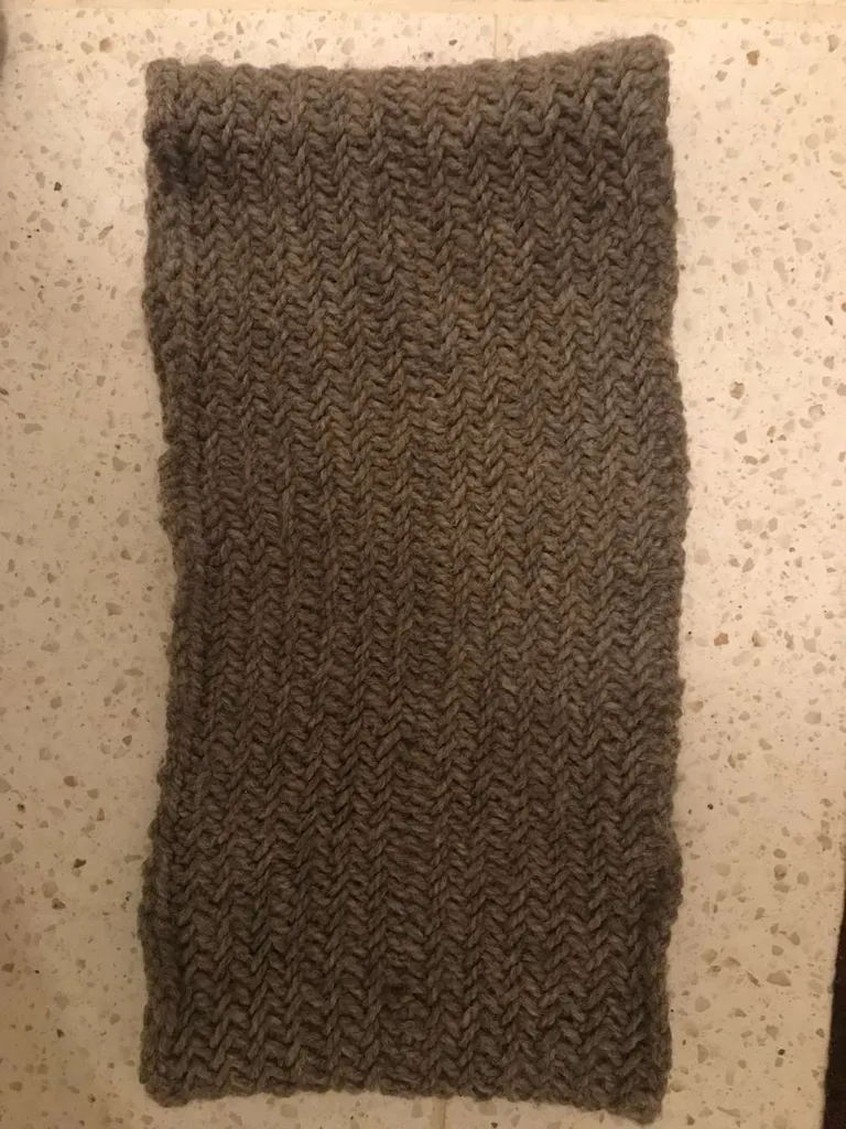 FREE Knitted Herringbone Cowl photo 1