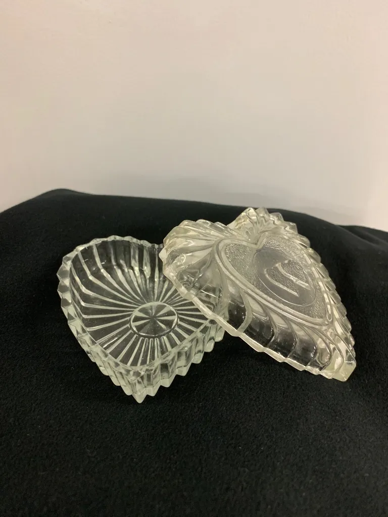Decorative Heart Shaped Glass Jewelry Boxes photo 1