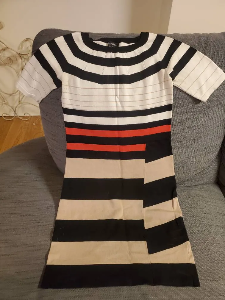 Le Chateau Fall/Winter Dress Size Medium photo 1