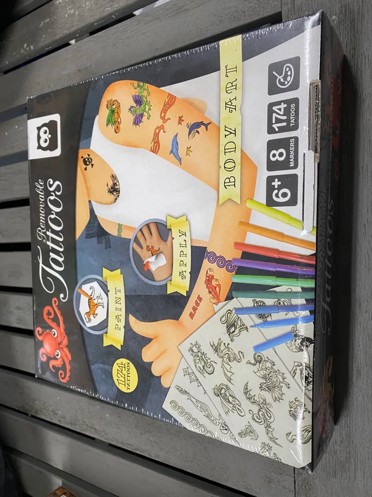 Tatoo kit removable tatoos photo 1