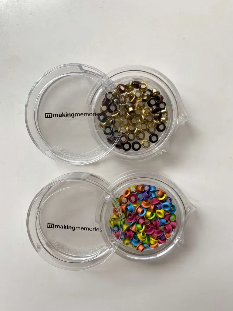 Eyelets - Craft Supplies photo 1