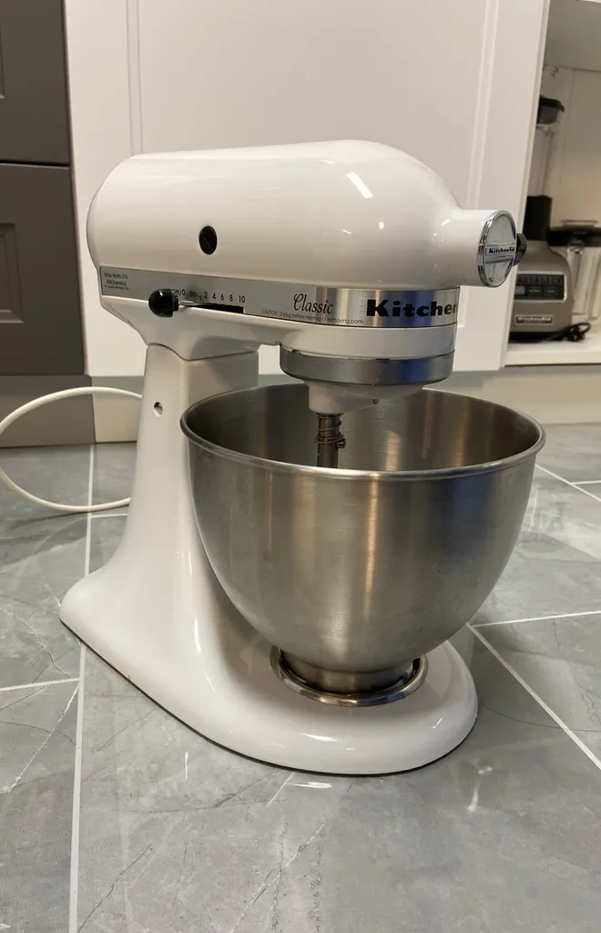 Kitchen aid Classic Stand Mixer photo 1