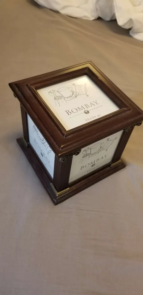 Photo Frame Box with Storage photo 1