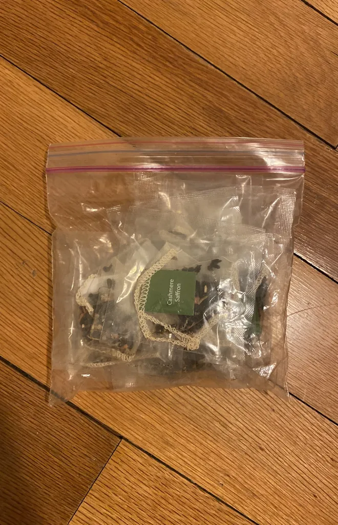 *FREE* Cashmere Saffron Tea photo 1