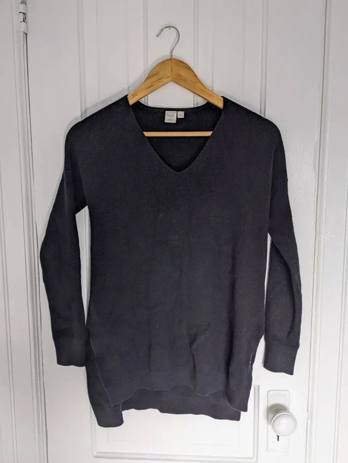 Longline V Neck Sweater photo 1