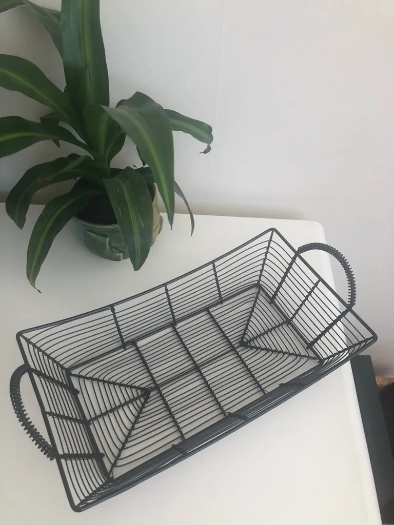 Metal Wire Basket photo 1