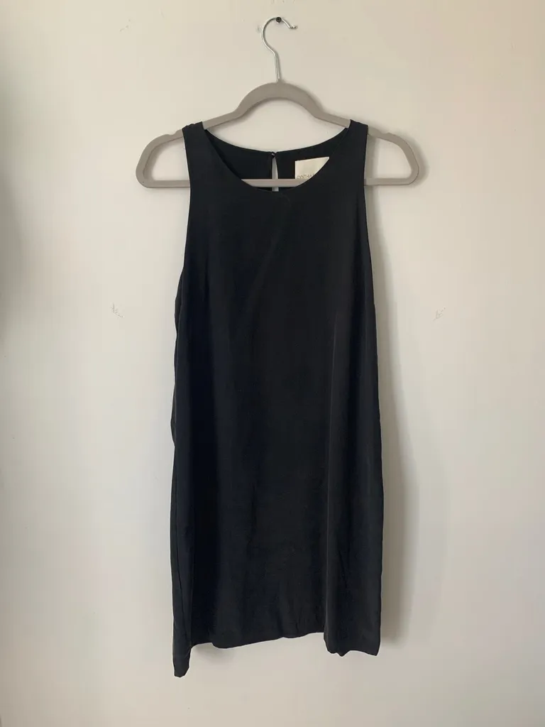 100% Silk Dress Size 6 photo 1