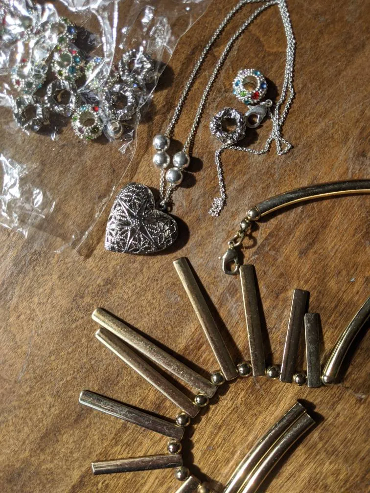 Beads, Chain, Heart Locket photo 1
