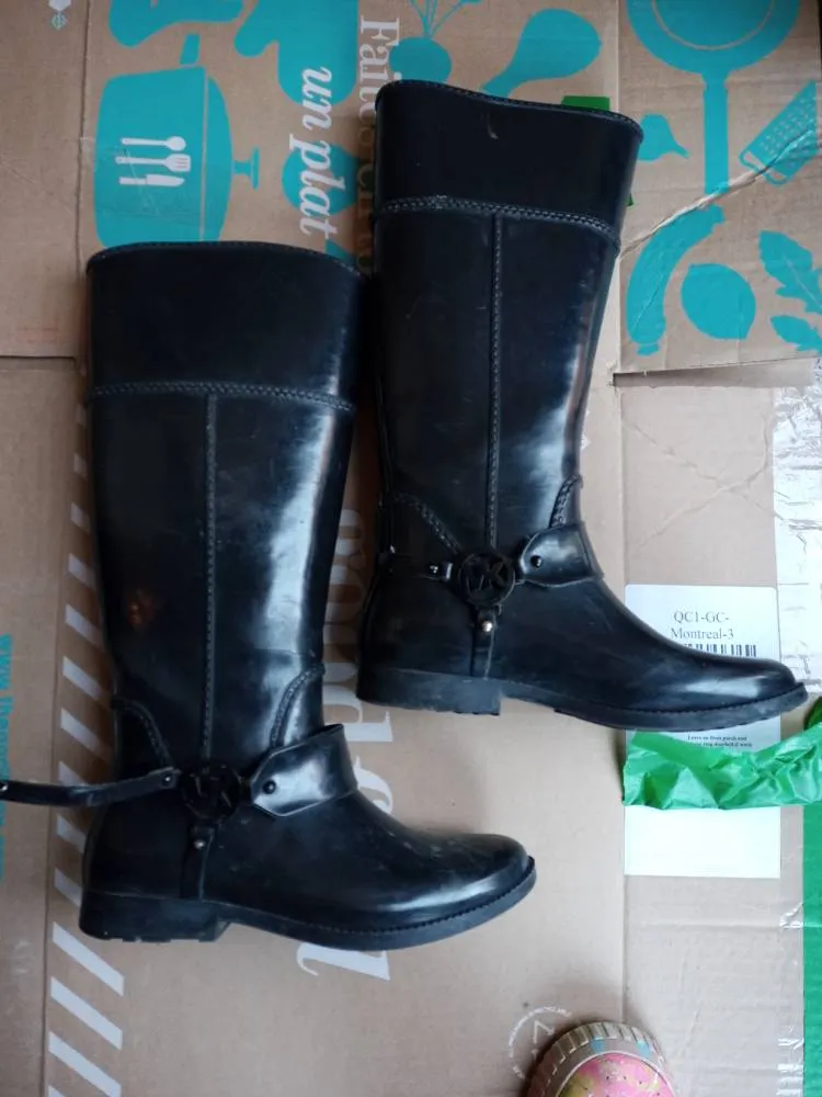 MK Rain Boots Size 7 photo 1