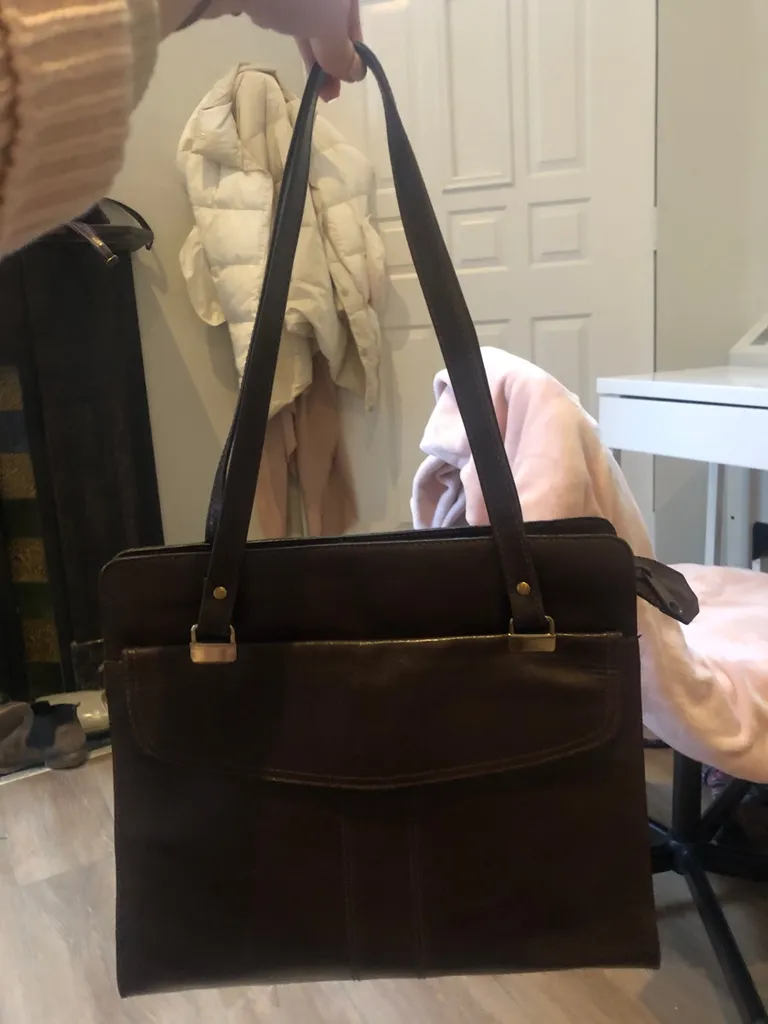 Brown Leather Purse photo 1