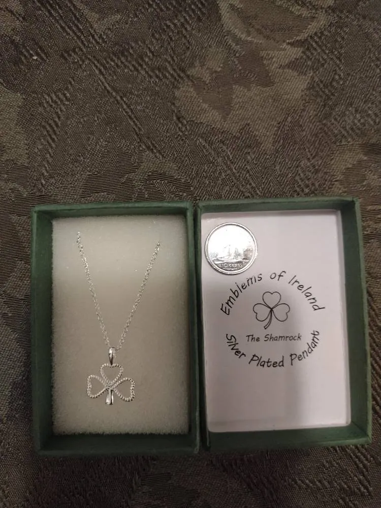 BNIB Shamrock Pendant And Chain photo 1