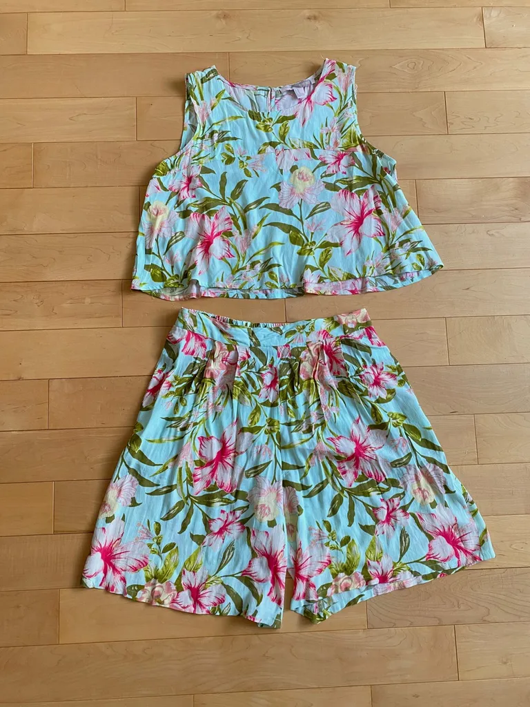Tropical 2 Piece Set photo 1