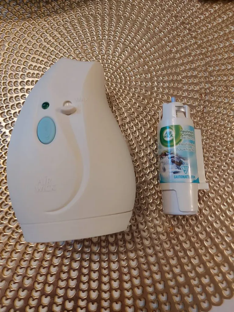 Air Wick Dispenser photo 1