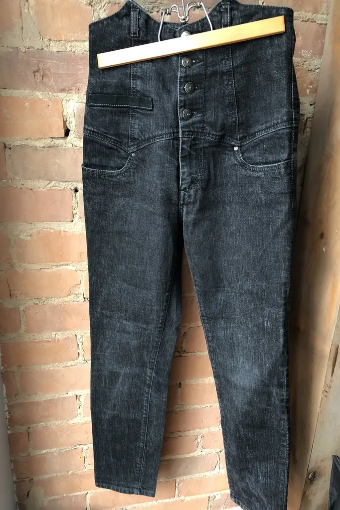 High Waisted Jeans photo 1