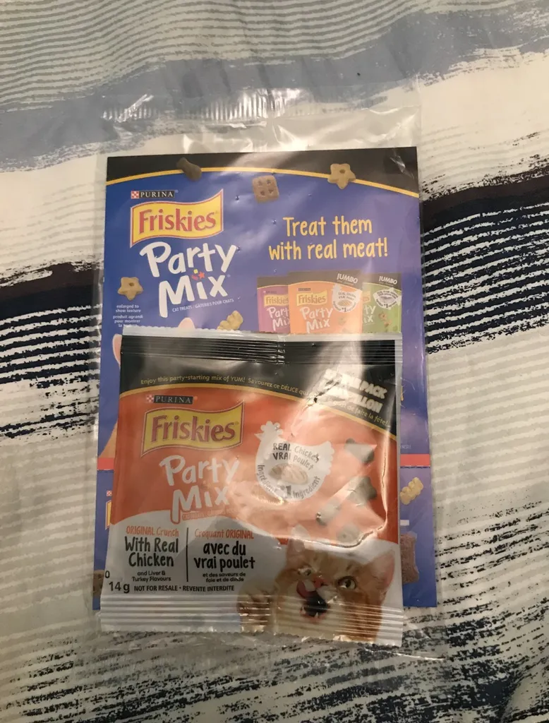 FREE! Friskies Party Cat Mix & Coupon photo 1