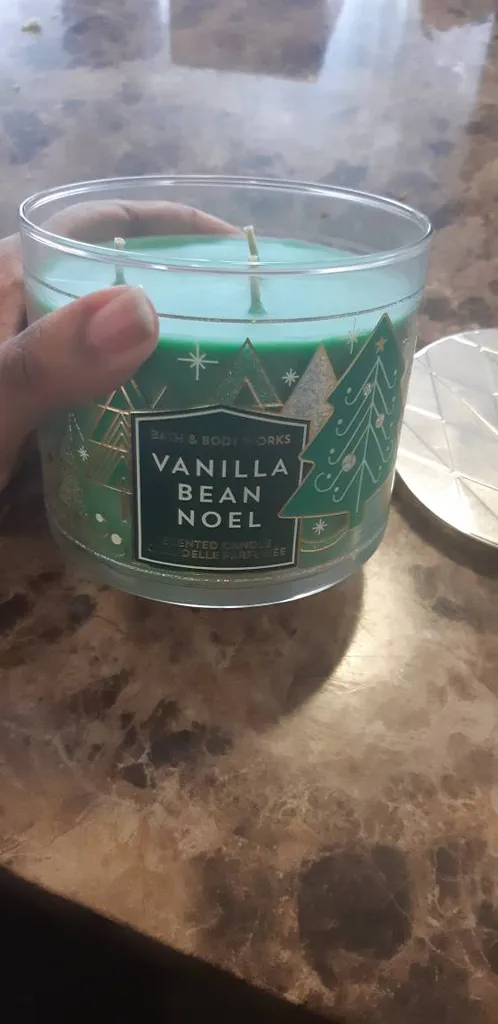 Bath & Body works Vanilla Bean Noel photo 1